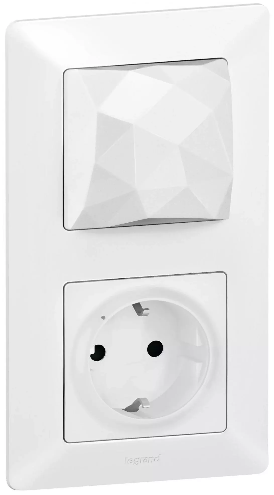 Коллекция умных устройств Valena Life with NETATMO. Стартовый пакет. Шлюз WiFi + умная розетка 2К+З 16А 230В + главный беспроводной выключатель "Я дома/Я вне дома". Цвет Белый