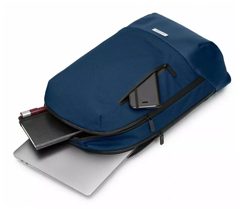 Рюкзак Moleskine METRO (ET82MTBKB20) 31x47x13см полиамид синий сапфир