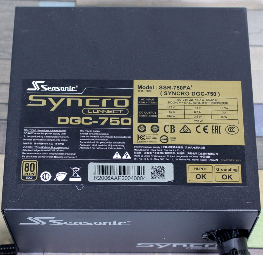 Корпус Seasonic CASE SYNCRO Q704 GOLD черный 750W ATX 4x120mm 7x140mm 2xUSB3.0 audio bott PSU