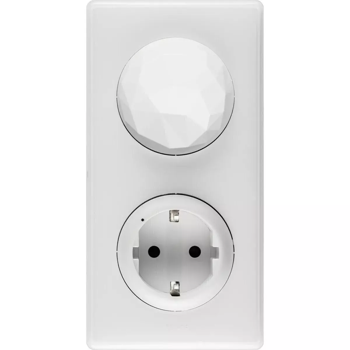 Коллекция умных устройств Celiane with NETATMO. Стартовый пакет.  Шлюз WiFi + умная розетка 2К+З 16А 230В + главный беспроводной выключатель "Я дома/Я вне дома". Цвет Белый. Рамки Белый глянец.