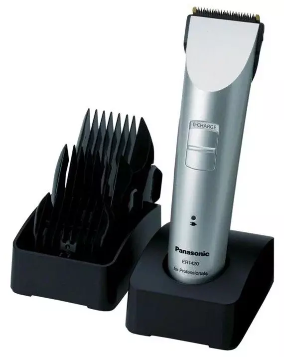 Машинка для стрижки Panasonic ER1420S520 серебристый (насадок в компл:3шт)