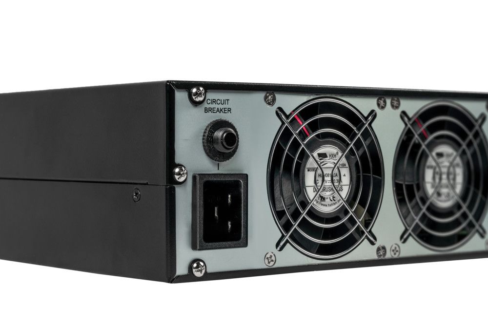 Источник бесперебойного питания Systeme Electriс SRV SRVSE3KRTI 2700Вт 3000ВА черный