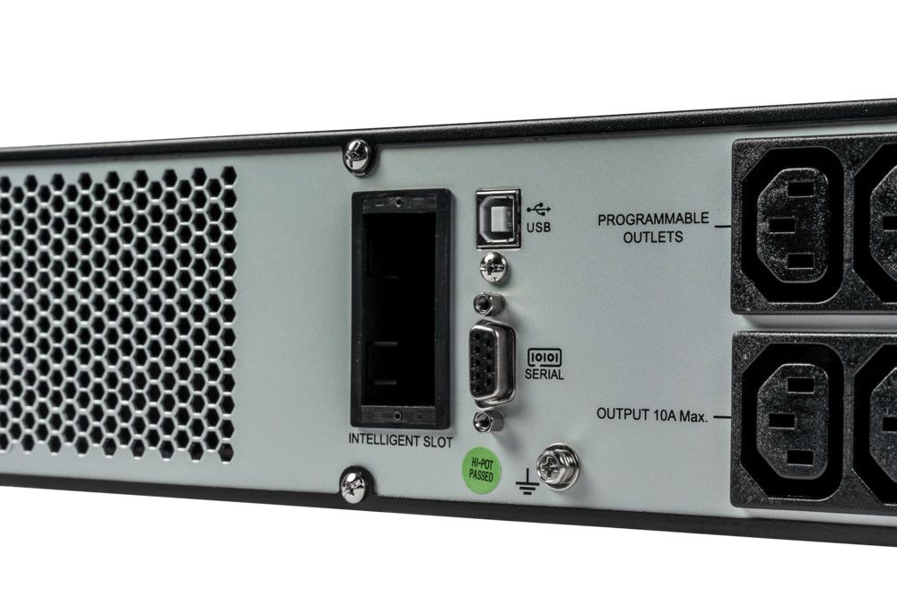 Источник бесперебойного питания Systeme Electriс SRV SRVSE1KRTI 900Вт 1000ВА черный
