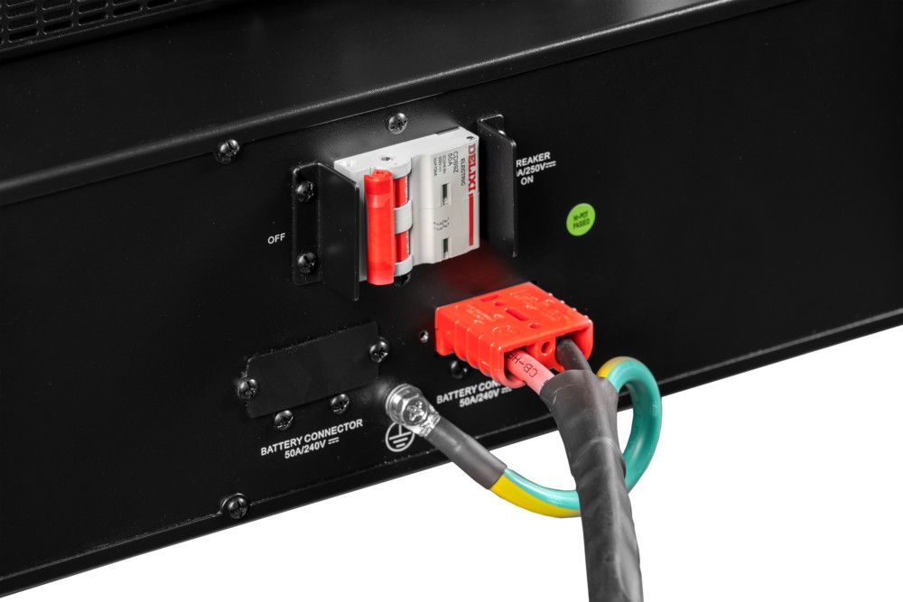 ИБП Systeme Electric Smart-Save Online SRV 6000 ВА, конвертируемый форм-фактор 5U, 230 В, 1:1, клеммный вход/выход, SmartSlot, LCD, USB, версия с возможностью увеличения времени автономии, 2 кор.